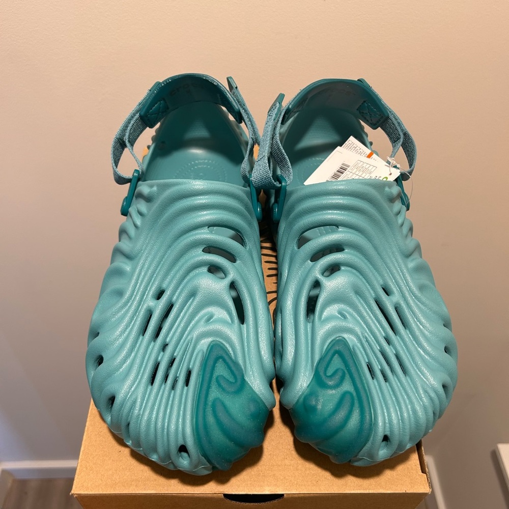 Salehe Bembury crocs in Tide size 13